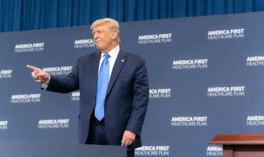 Trump vota na Flórida e Biden vai à Pensilvânia