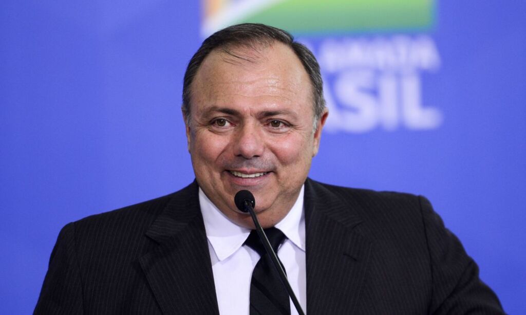 Ministro da Saúde está com Covid-19