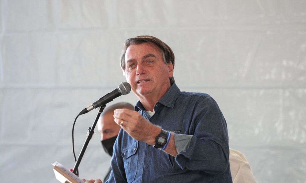 Bolsonaro estuda prorrogar auxílio emergencial