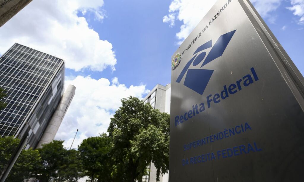 Quarto lote da restituição do Imposto de Renda chega nas contas na próxima segunda-feira