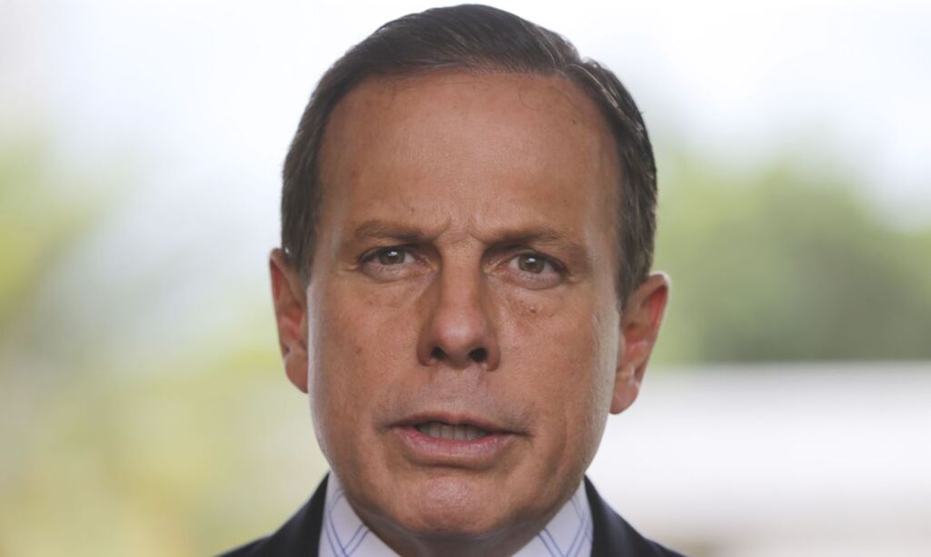 Governador de São Paulo está com Covid-19