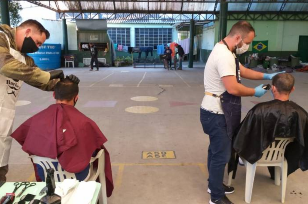 Parceria proporciona serviços a pessoas em situação de rua