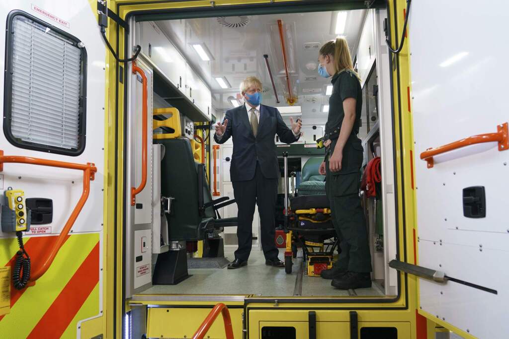 Reino Unido se prepara para segunda onda do coronavírus