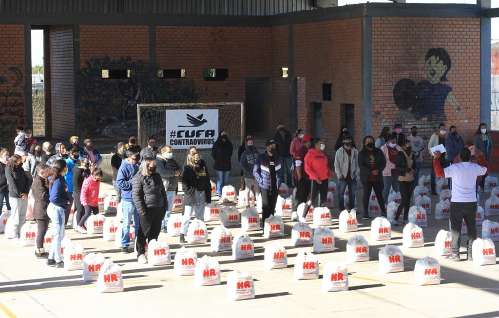 Alimentos foram arrecadados através de uma parceria da Cufa com a empresa Vale do Rio Doce
