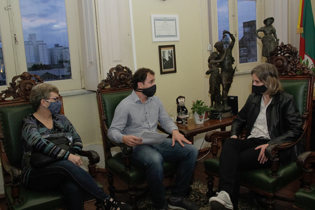 Escola da zona rural terá quadra poliesportiva