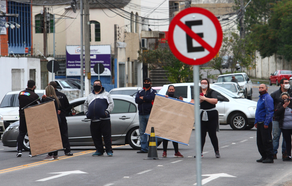 Protesto pede estacionamentos