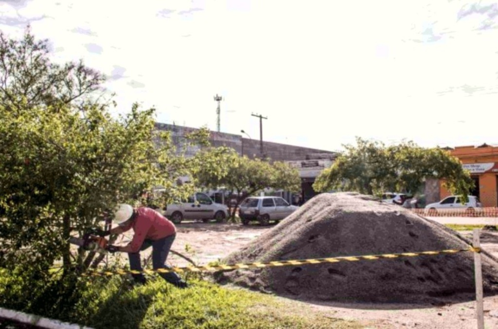 Começa o paisagismo da Duque de Caxias