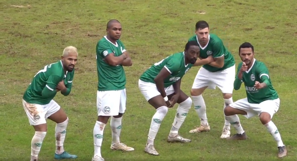 Jogadores do Gaúcho comemorando o segundo gol contra o Rio Grande (Foto: Reprodução - FGF TV)