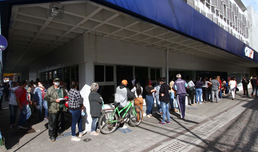 Comitê quer identificar pessoas não beneficiadas por auxílio emergencial