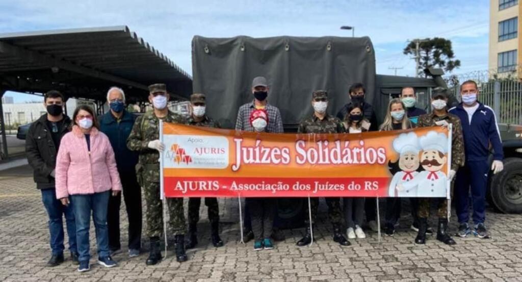 Distribuição de refeições segue neste domingo