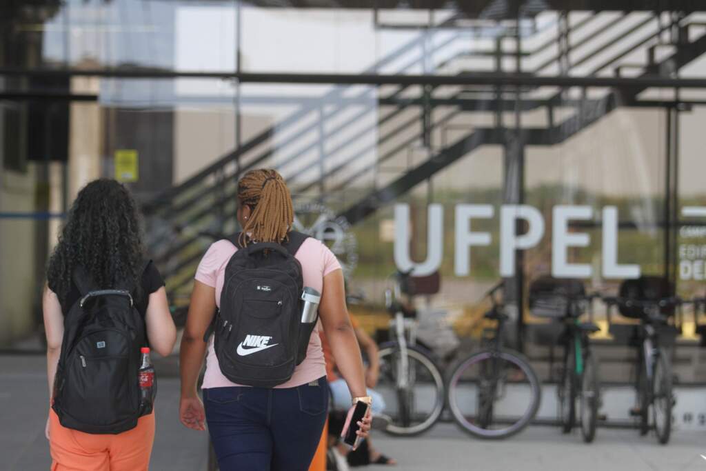 UFPel aprova calendário alternativo