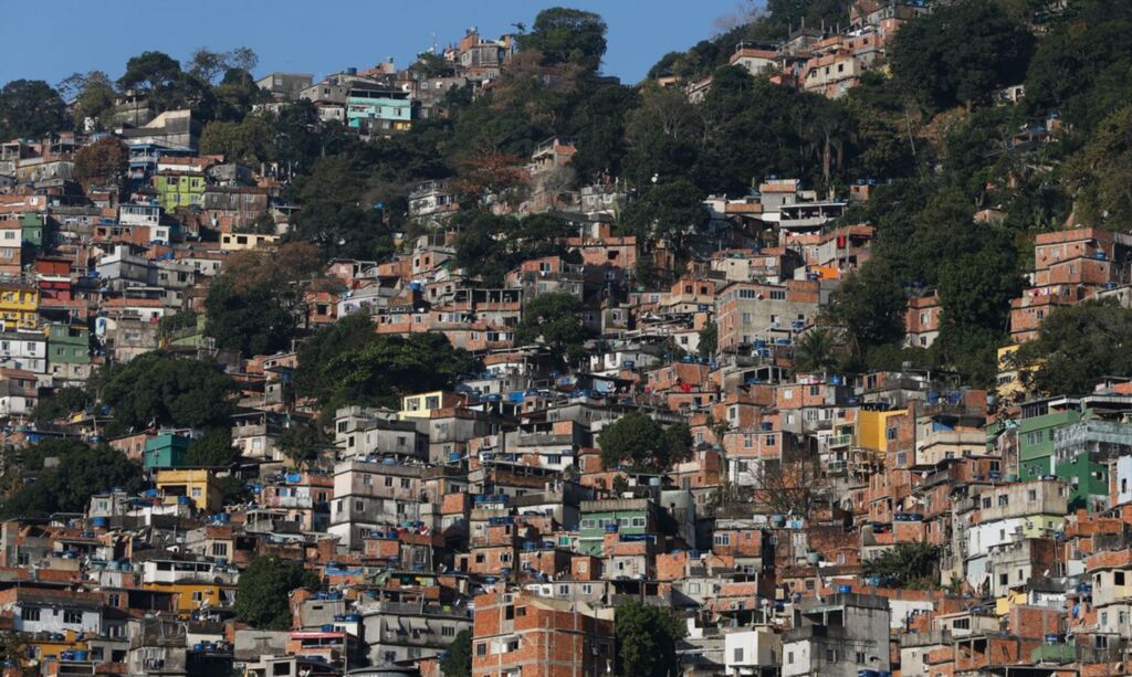 Brasil registra 816 mortes por Covid-19 em 24 horas