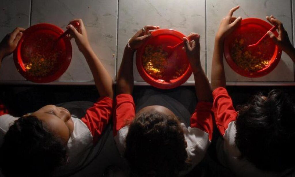 MEC libera verba para alimentação escolar no país