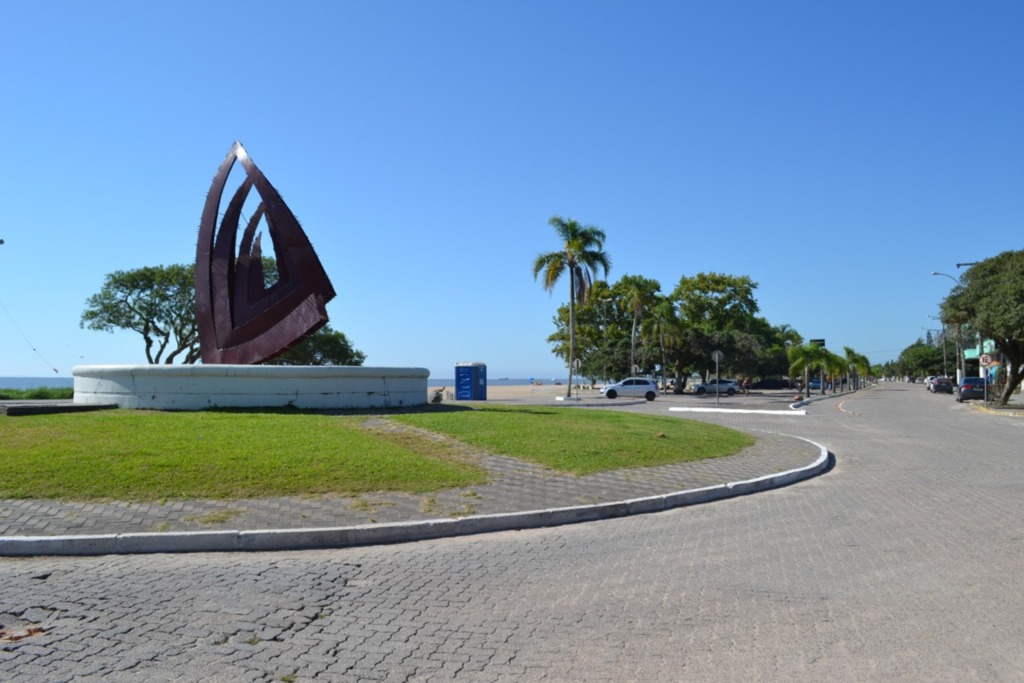 Tráfego de veículos será fiscalizado na praia e Dom Joaquim