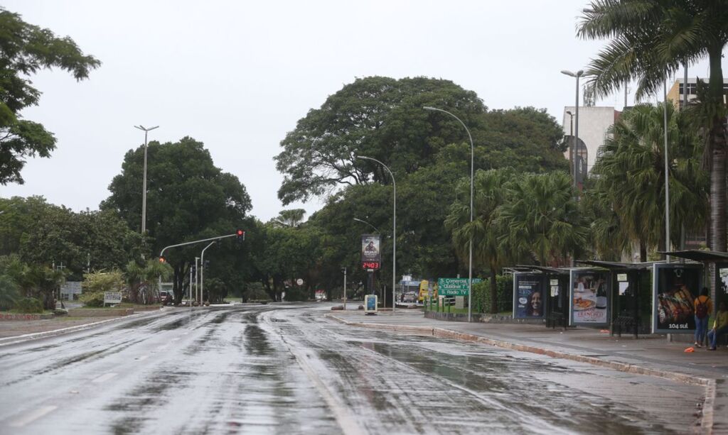 Covid-19: confinamento e distanciamento social preocupam psicólogos