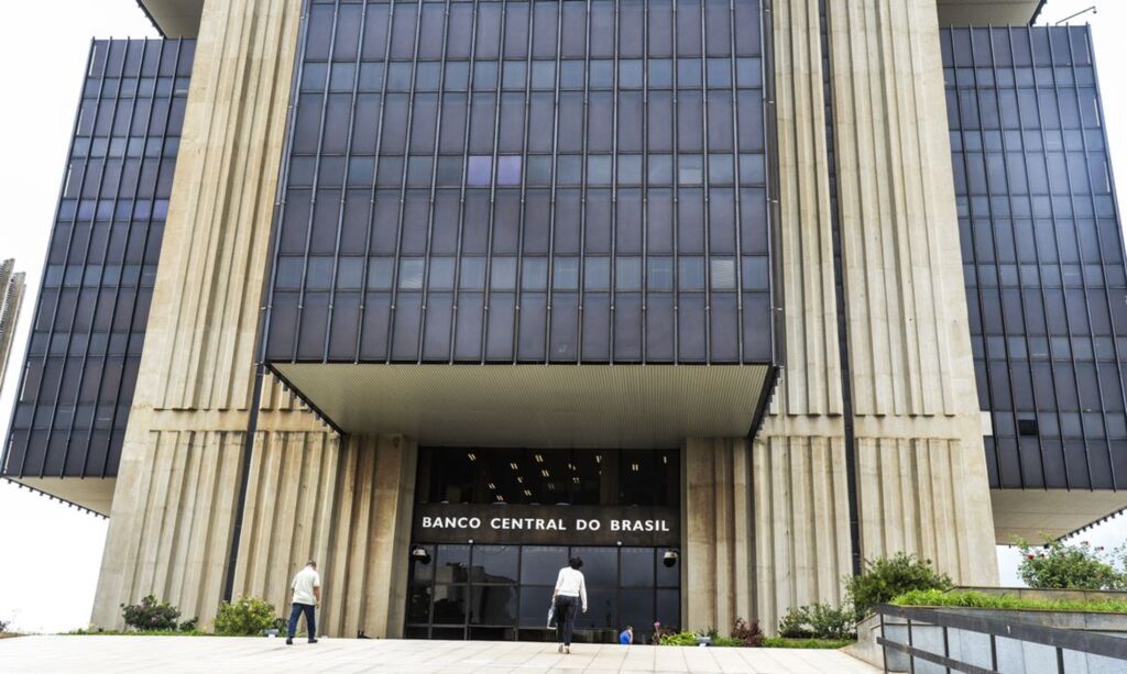 Banco  Central poderá pedir justificativa se bancos negarem crédito