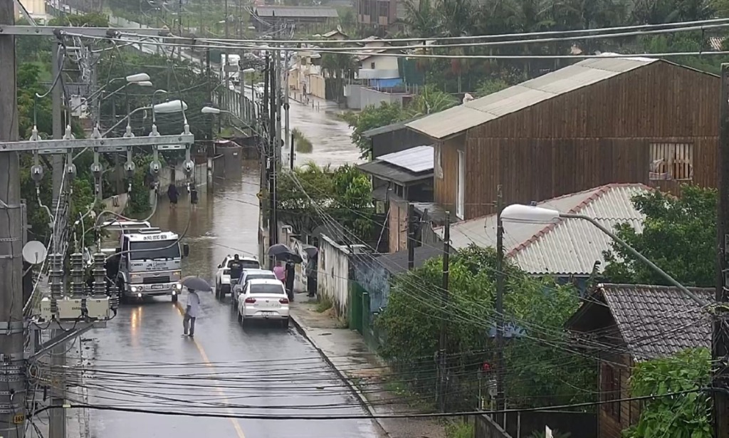 Santa Catarina tem nove cidades em situação emergência por causa das chuvas