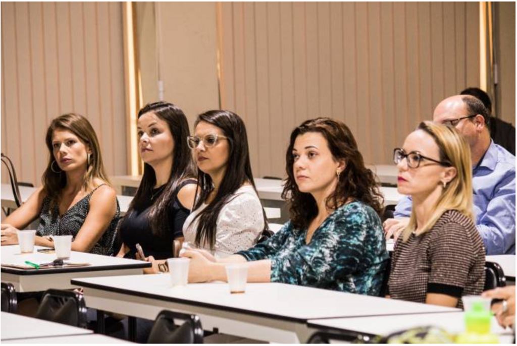 Educação tem reforço de 750 profissionais