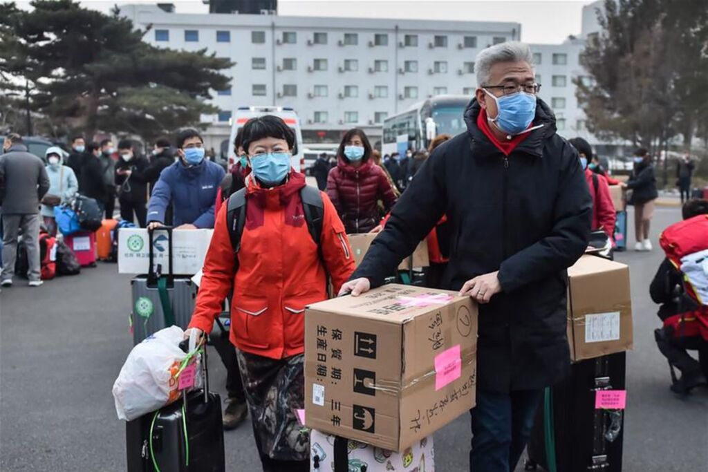 China registra mais de 1.000 mortes pelo novo coronavírus