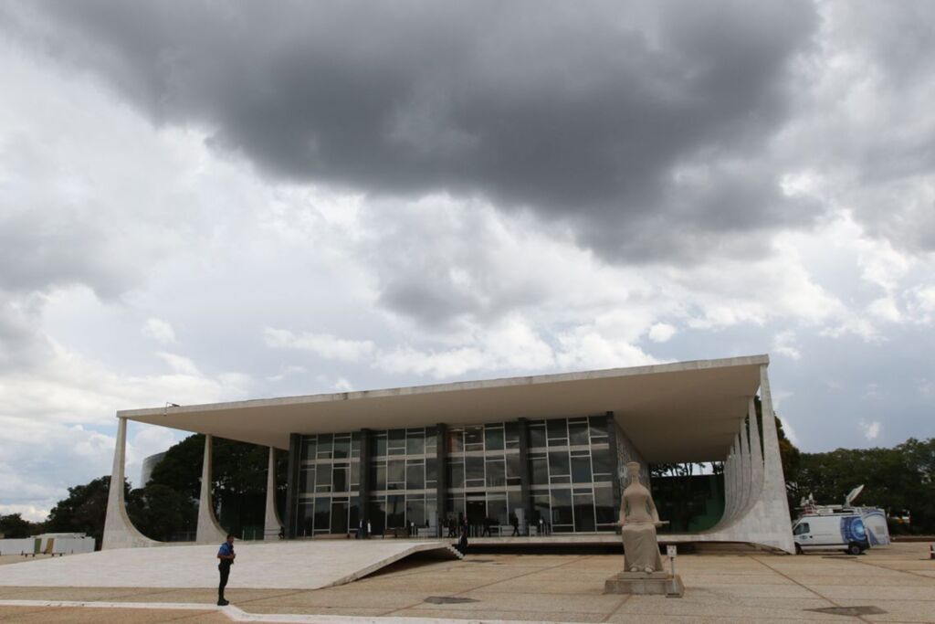 Réus não podem ser barrados em concursos públicos