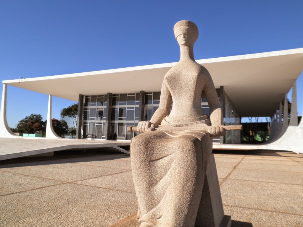 Contestada no Supremo, lei de abuso de autoridade entra em vigor