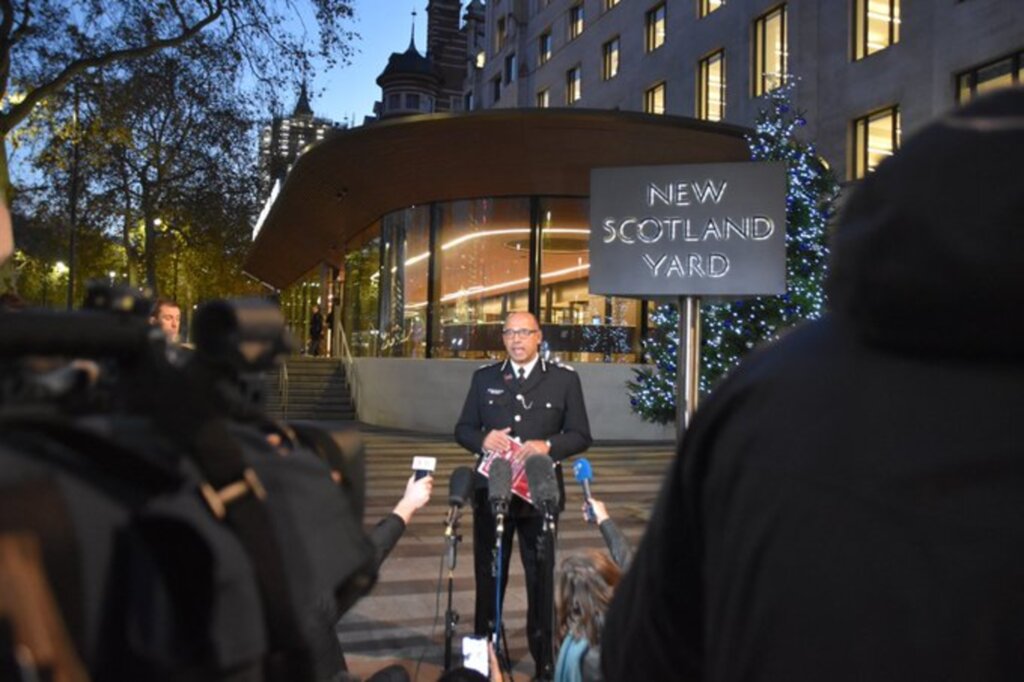 Polícia confirma três mortos em atentado em Londres