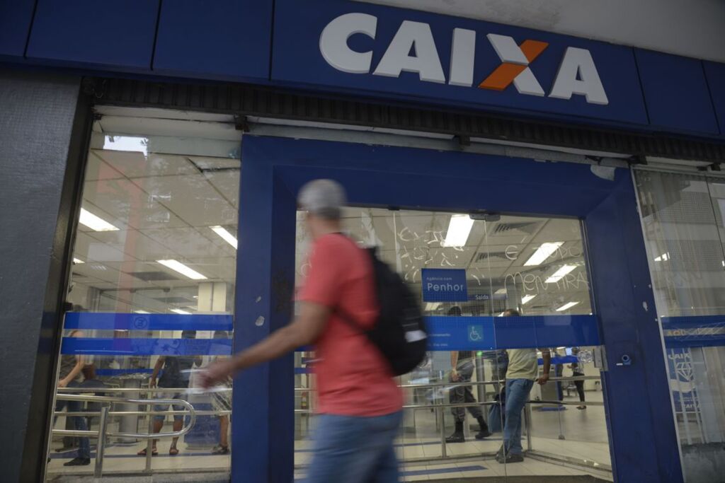 Agências da Caixa irão atender em horário estendido para saque do FGTS