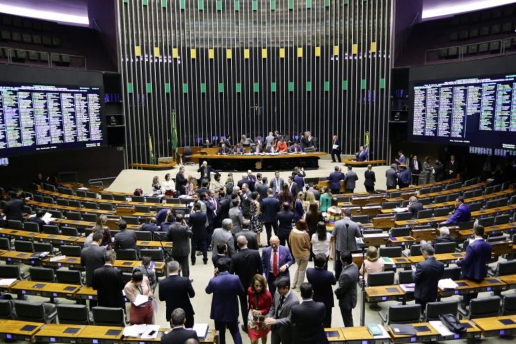 Congresso aprova projeto que remaneja R$ 3 bilhões do Orçamento