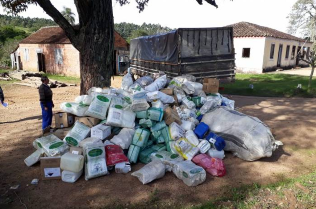 Embalagens de agrotóxicos devem ser entregues até 9 de dezembro