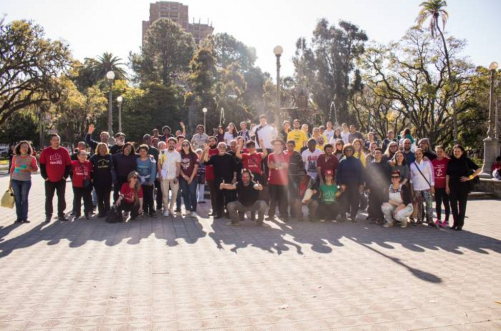 Lagarteando com a Saúde Mental agita a praça Coronel Pedro Osório