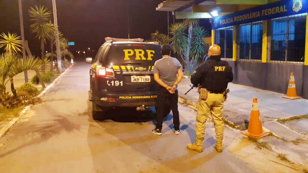 Santa Vitória do Palmar: PRF prende foragido na BR-471
