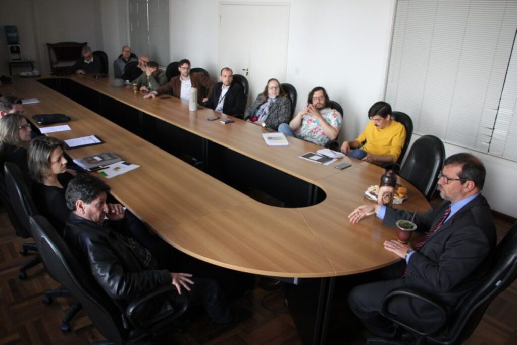 Rio Grande: Executivo debate Distrito Industrial com representantes do governo do estado