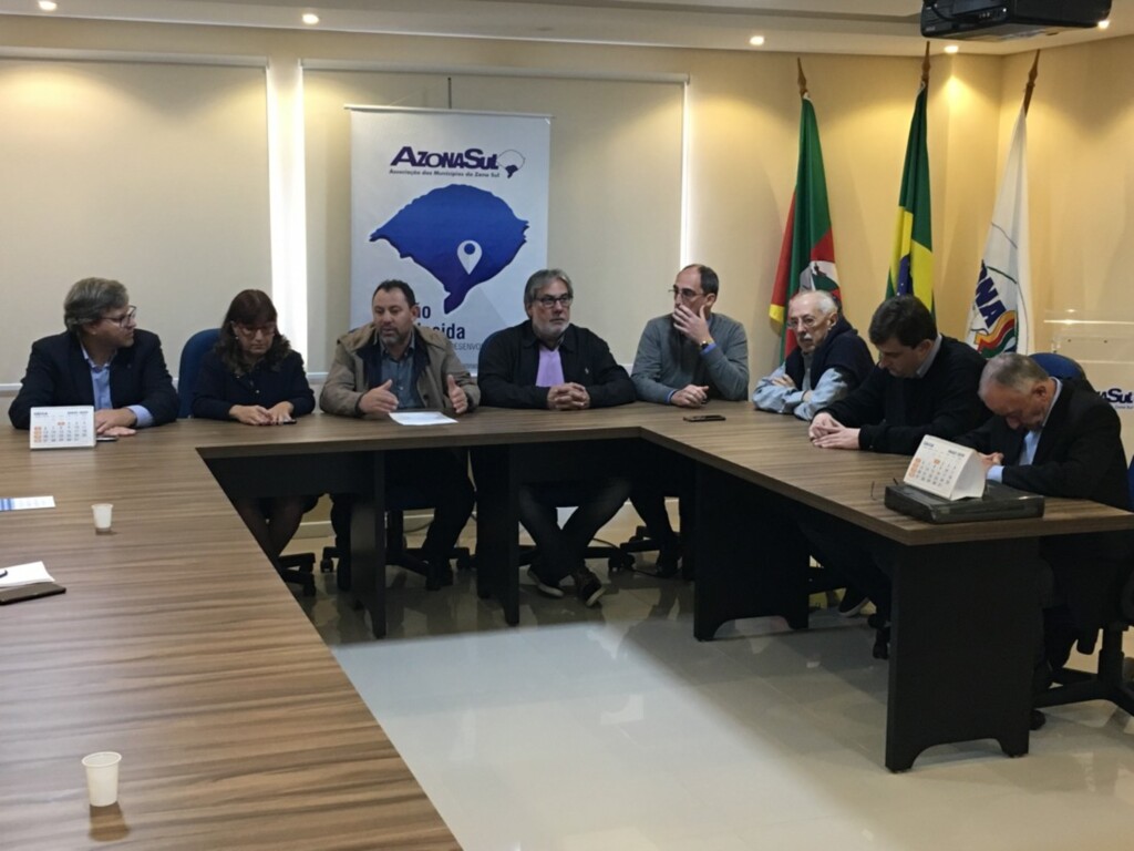 Azonasul celebra 55 anos