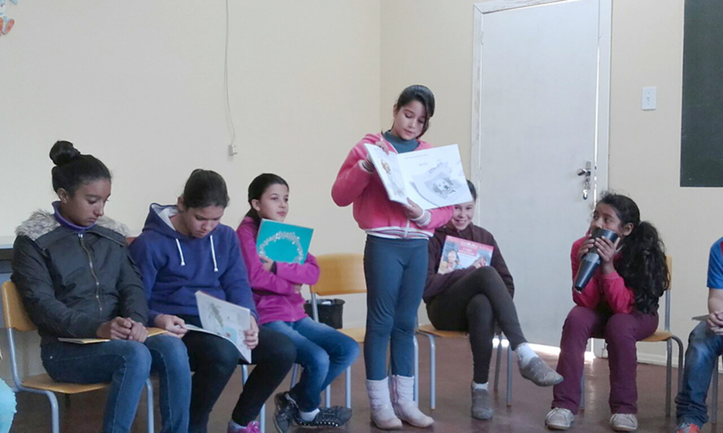 Leitura é destaque na escola Isidoro Silva