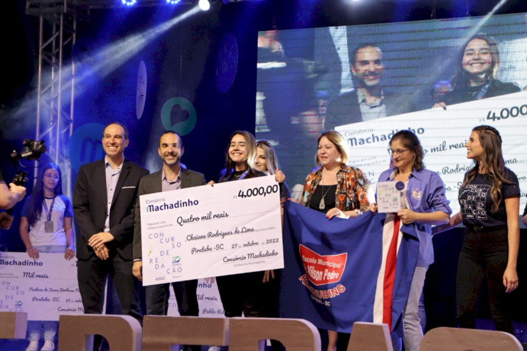 Premiados os vencedores do 16º Concurso de Redação e do II Prêmio Escola Sustentável do Consórcio Machadinho