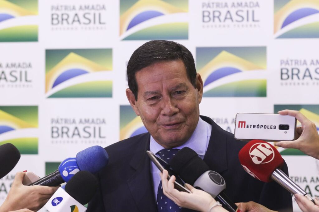 A empresários alemães, Mourão reafirma compromisso com Amazônia