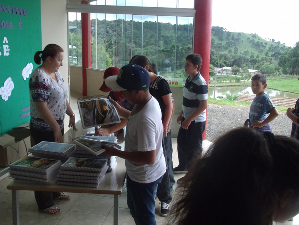 Escola Isidoro Silva deseja um bom ano letivo