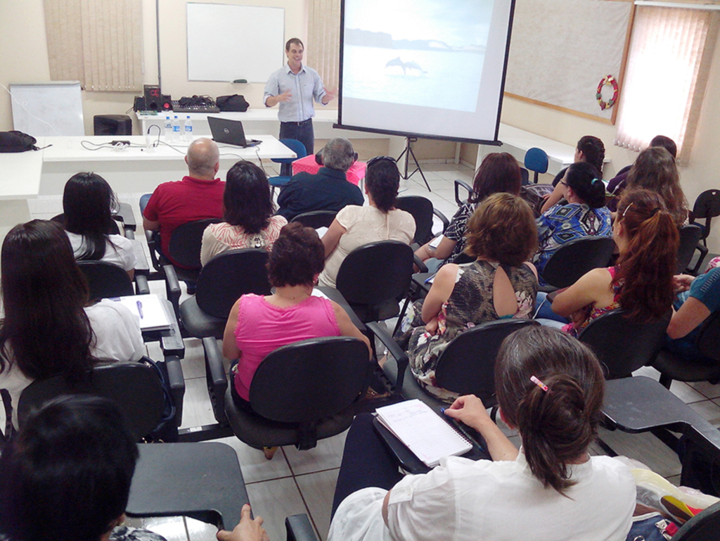 Professor Dr. Rodrigo Sartorio realizou formação para professores em Pinhal da Serra