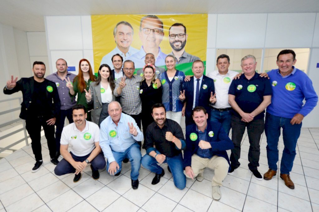 Jorginho reúne deputados do PL eleitos e pede união e força para reeleição de Bolsonaro