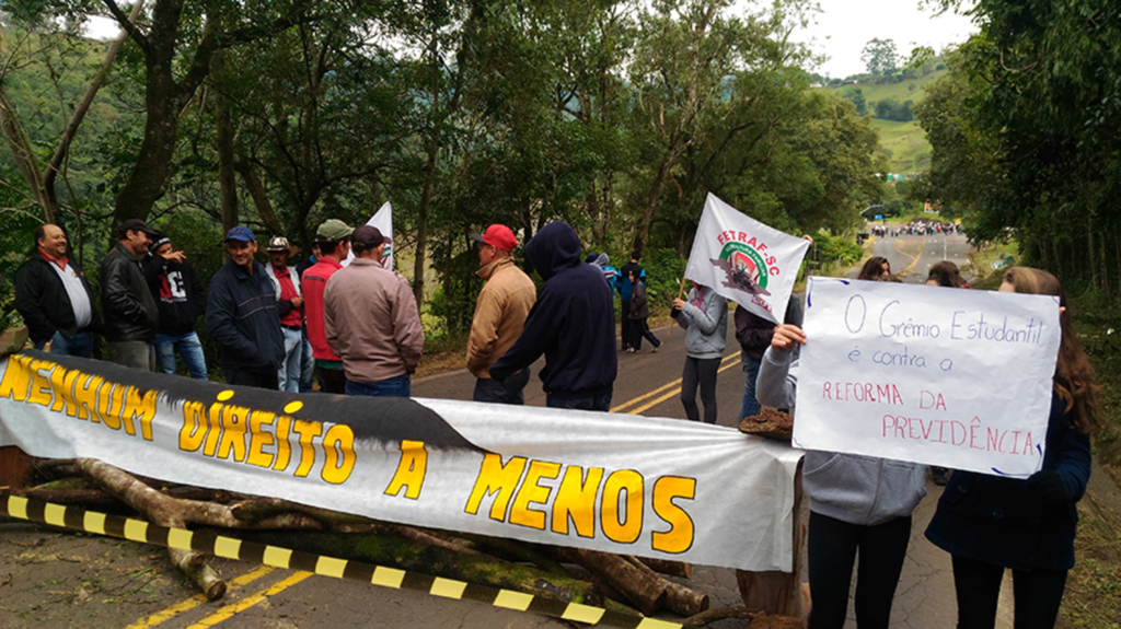 Sexta-feira de protestos na região