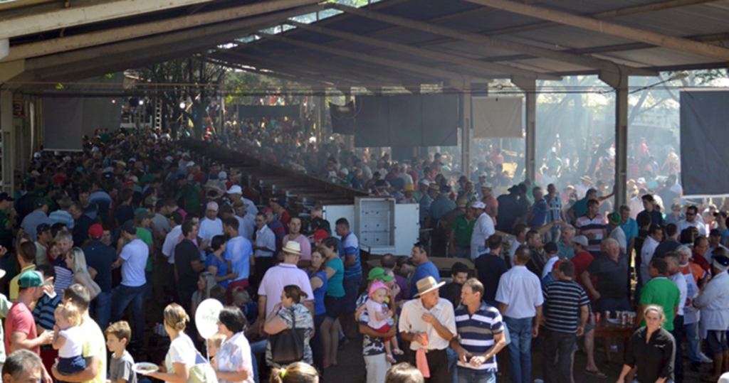  - Organização satisfeita com a grande movimentação de público na X Festa Catarinense da Suinocultura