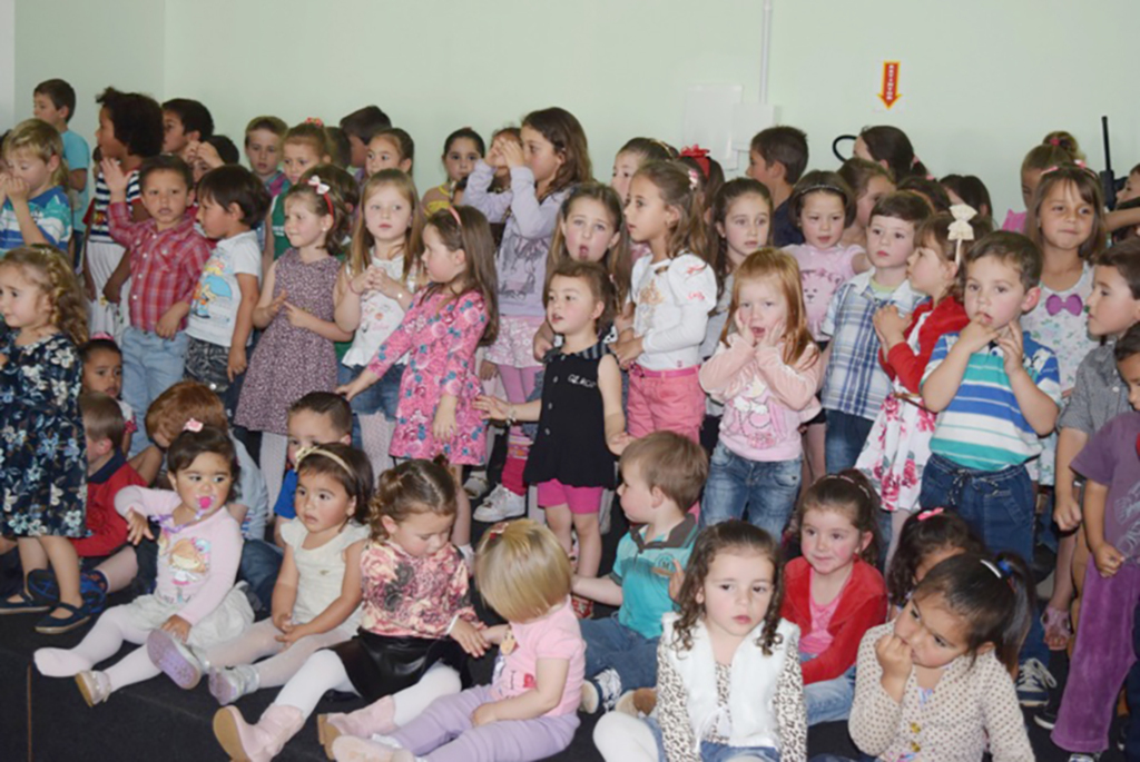 Rede Municipal de Ensino abdonense promove homenagem aos pais