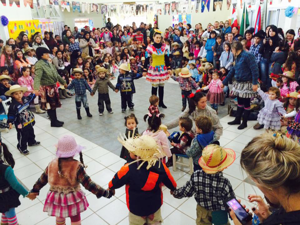 Comemorações de São João das escolas e instituições do município de Celso Ramos