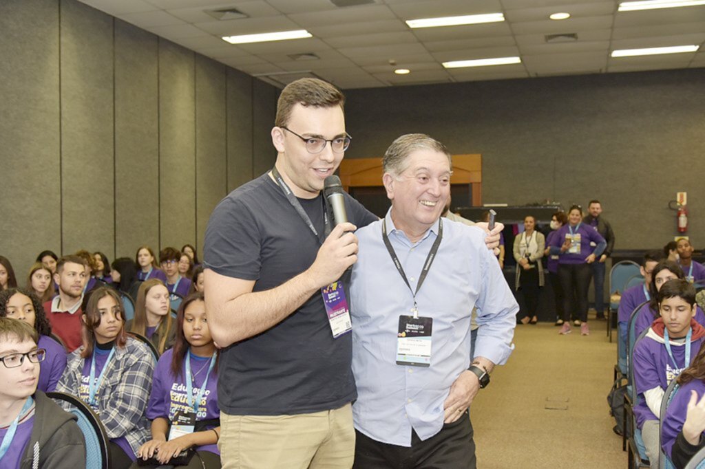 Sebrae/SC promove visita de jovens catarinenses e professores ao Startup Summit para disseminar cultura empreendedora e de inovação