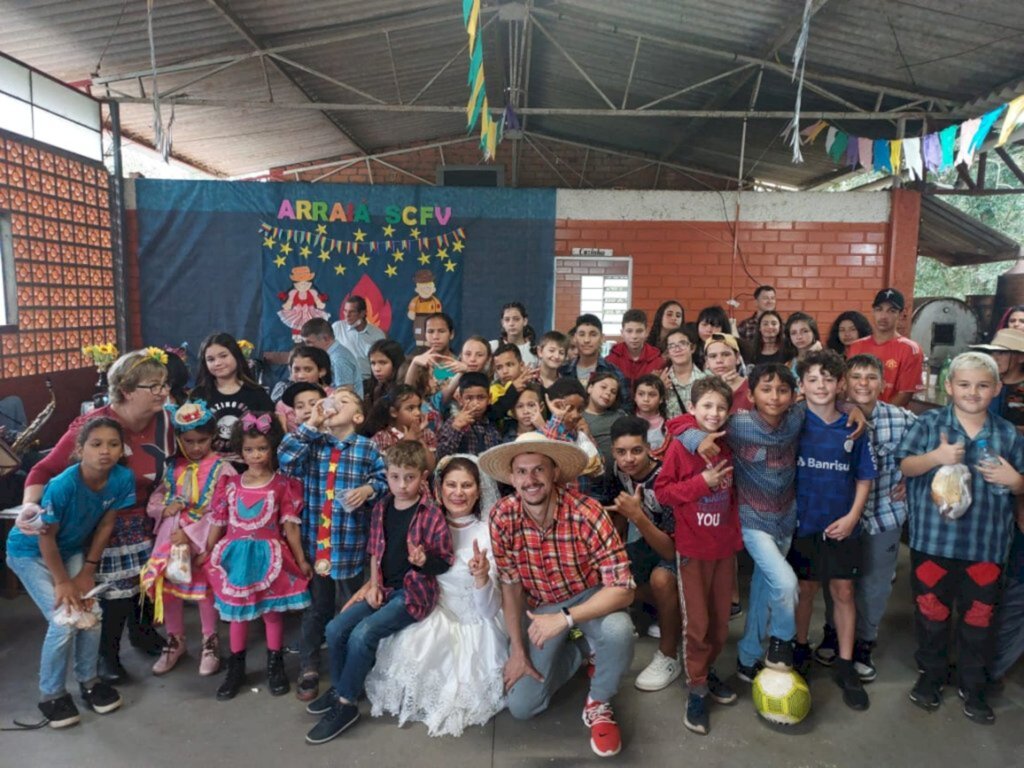 Secretaria de Assistência Social de Joaçaba realiza Festa Caipira Intergeracional do SCFV