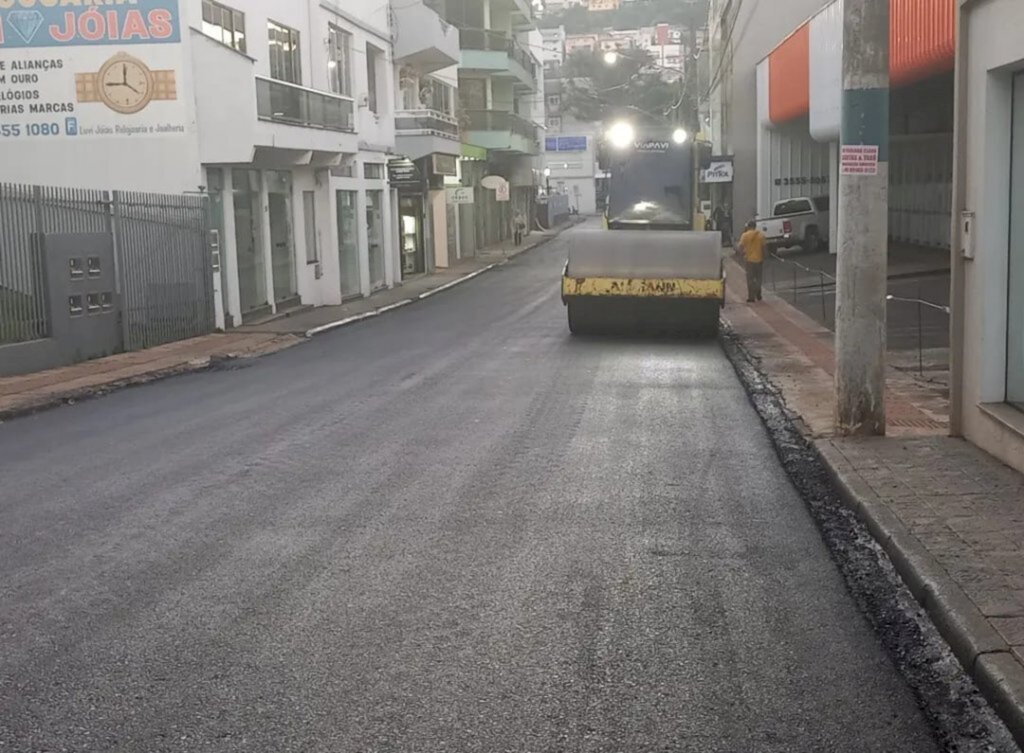 Imprensa Prefeitura de Capinzal - Pavimentação asfáltica da Rua Dona Linda Santos