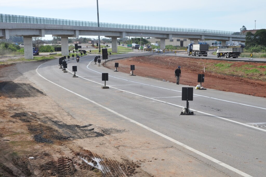 Dnit entrega viaduto no contorno de Pelotas
