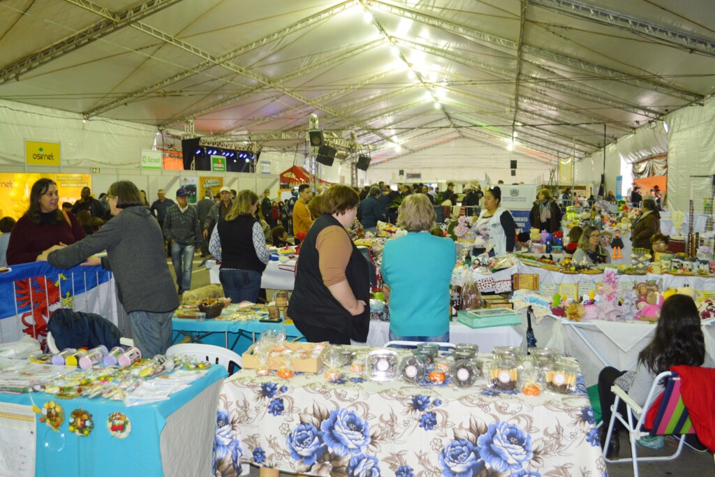 São Lourenço do Sul: Mais de 20 artesãos da economia solidária estão no Festival de Inverno