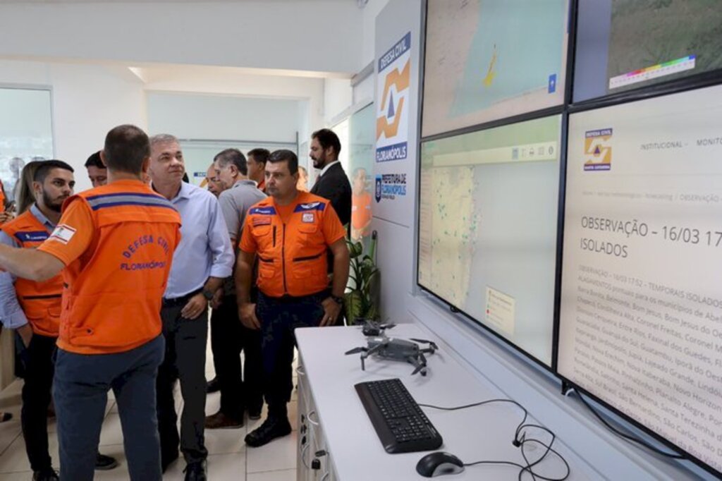 Florianópólis e sua sala de situação para equipes de respostas perante desastres naturais