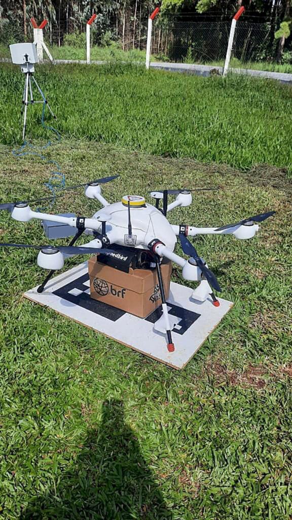 BRF UTILIZA DRONE PARA TRANSPORTE DE MATERIAL GENÉTICO EM SANTA CATARINA